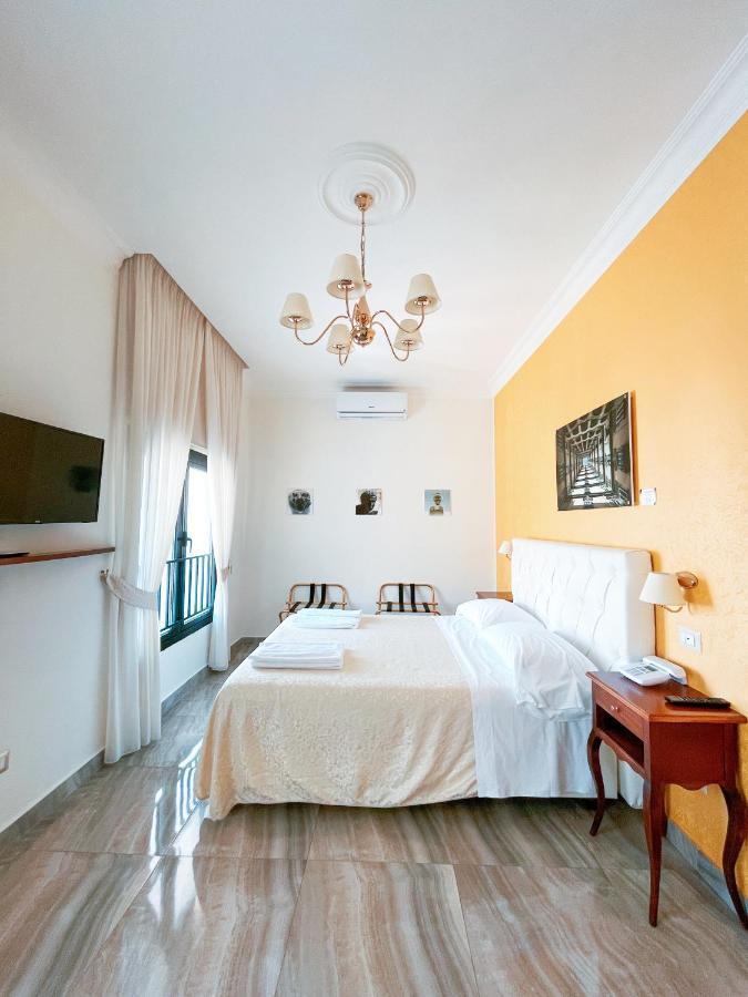 Neapolitantrips Hotel المظهر الخارجي الصورة