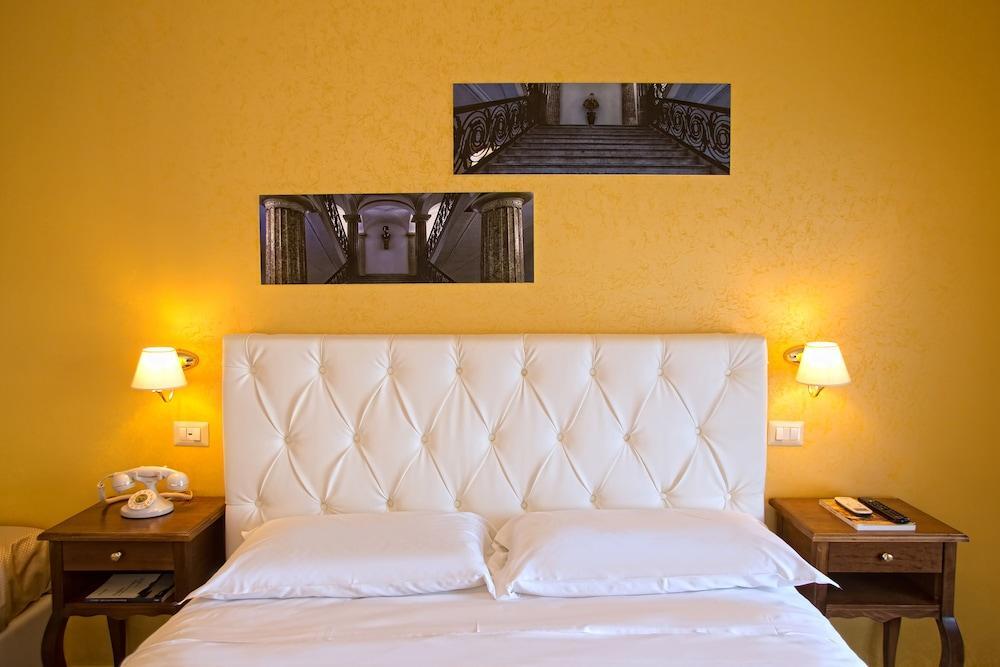 Neapolitantrips Hotel المظهر الخارجي الصورة